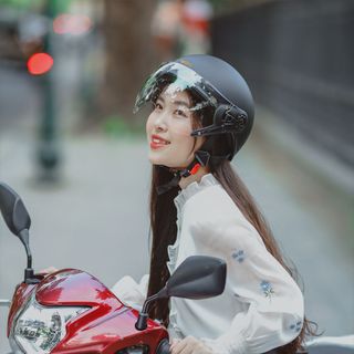 Mũ bảo hiểm có kính VARO A33K màu trắng lồng ép nhiệt kính chống UV