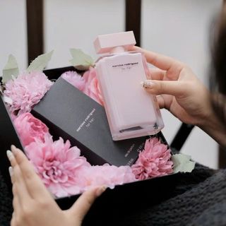 Nước hoa nữ Narciso rodriguez For Her Eau de Parfum 100ml ( hồng nhạt ) giá sỉ