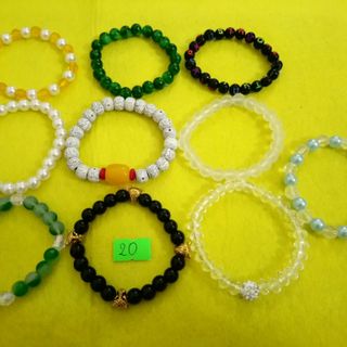 Lô 50 chuỗi đeo tay mix hơn 30 mẫu ngẫu nhiên nhiều màu chỉ 400k 50 chuỗi