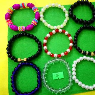 Lô 50 chuỗi đeo tay mix hơn 30 mẫu ngẫu nhiên nhiều màu chỉ 400k 50 chuỗi