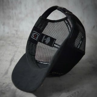 Mũ Lưỡi Trai B Hoa Brand in Đen Chất Da Lộn