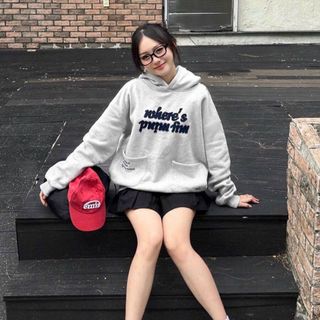 Áo hoodie 2 túi phía trước logo in rõ chữ, nón 2 lớp vải chính, tay phồng. Giá sỉ - giá bán buôn