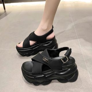 SANDAL NỮ BM QUAI CHÉO KHÓA DÒNG HÀNG CAO CẤP giá sỉ