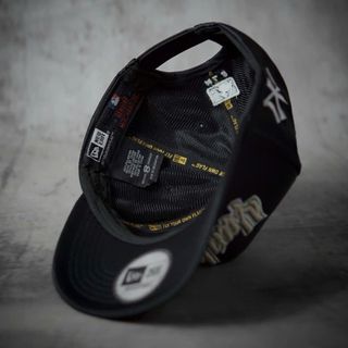 Mũ Lưỡi Trai Yankees Đen Cap Chất Cotton Bóng