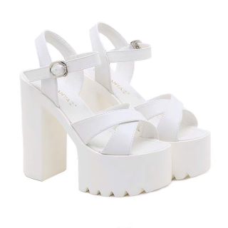 SANDAL NỮ CG CHÉO 14P DA XỊN DÒNG HÀNG CAO CẤP