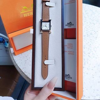 ĐỒNG HỒ NỮ CAO CẤP HEMES DÂY DA MẶT SỐ NIỀNG TRƠN BẠC 5