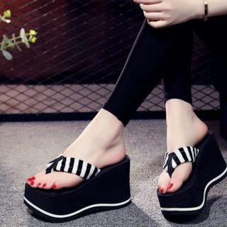 DÉP KẸP NỮ XUỒNG 9P ĐẾ LƯỢN SÓNG HÀNG CAO CẤP