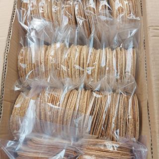 HỘP 500G BÁNH KẸP HÀNH MẶN NƯỚC CỐT DỪA