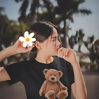 Áo thun đen nam nữ in gấu kèm tên. In theo yêu cầu