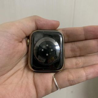 Apple Watch Series 8 45mm bản thép vàng likenew 99% Bảo Hành lỗi 1 đổi 1.. giá sỉ