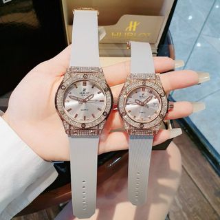 HOT SALE ĐỒNG HỒ NAM NỮ THỜI TRANG HUB 2 VIỀN HỘT DÂY CAO SU 2