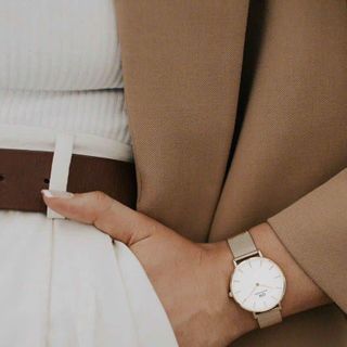 ĐỒNG HỒ NAM NỮ CAO CẤP D.W DÂY LƯỚI MẶT TRÒN