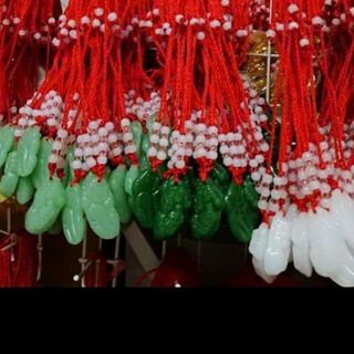 Dây chuyền nam nữ phong thủy đẹp