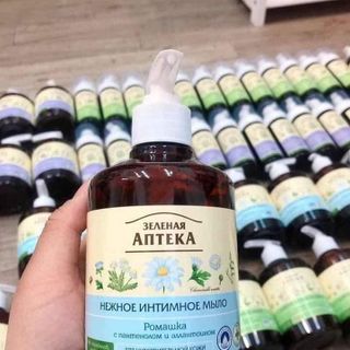 Dung Dịch Vệ Sinh Phụ Nữ Zelenaya Apteka Hoa Cúc 370ml