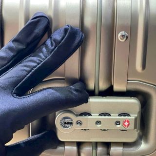 Vali nhôm nguyên khối Rimowa size24