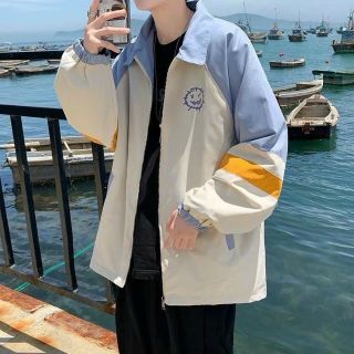 Áo khoác dù phối màu .logo in. Chất dù xịn 2 lớp .2 size L và xl .