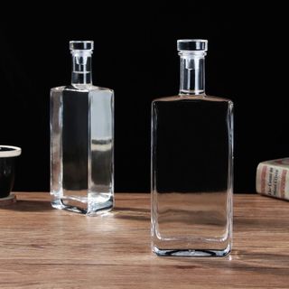 Chai thủy tinh dẹp chữ nhật cổ cao nắp thủy tinh đặc dung tích 500ml M56