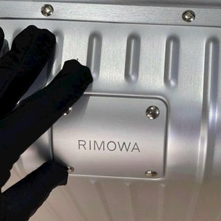 Vali nhôm nguyên khối Rimowa size20