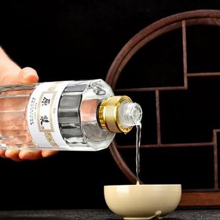 Chai Thủy Tinh Đựng Rượu Hibiki Nhỏ 500ml Với Nắp Bi Acrylic Đáy Bằng - M88.DN