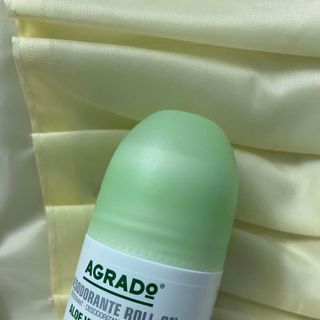 Lăn khử mùi Agrado Lô hội (xanh lá) unisex cho cả nam & nữ