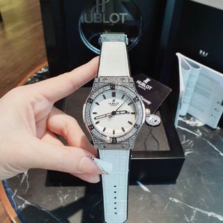 SALE NHANH ĐỒNG HỒ NAM CAO CẤP HUB MÁY PIN NHẬT DÂY DA BỌC CAO SU VIỀN ĐÁ