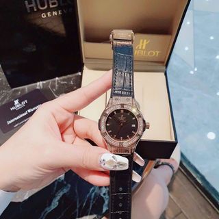 SALE NHANH ĐỒNG HỒ NAM CAO CẤP HUB MÁY PIN NHẬT DÂY DA BỌC CAO SU VIỀN ĐÁ