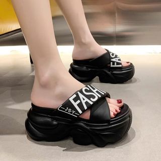 Dép BM Quai Chéo In Chữ