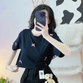 ÁO CROPTOP FORM RỘNG ĐÍNH NƠ - LÊ PHƯƠNG BOUTIQUE