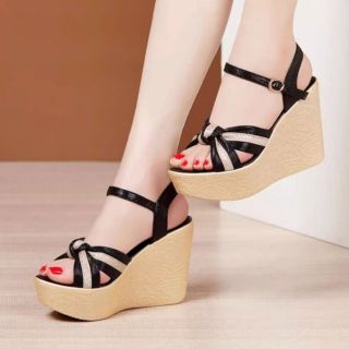 GIÀY SANDAL ĐẾ XUỒNG Gót đúp QUAI CHÉO PHỐI SỌC 10P