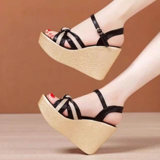 GIÀY SANDAL ĐẾ XUỒNG Gót đúp QUAI CHÉO PHỐI SỌC 10P