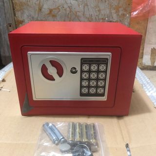 Két sắt mini treo tủ, treo trường có khe đút tiền tiện lợi cánh thép dày dặn