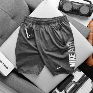Short thun poly dày dặn mịn mát trơn láng, co giãn 4c, 3 túi khoá kéo. Size : m l xl 2xl / 2222/8c 4 màu / ri 32c