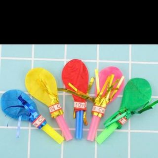 Bong bóng nhiều màu sắc nha