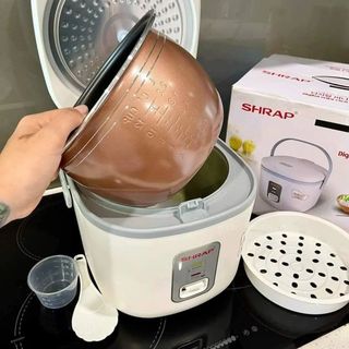 NỒI CƠM ĐIỆN 1,8L SHRAP MODEL 668