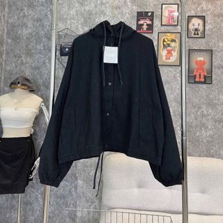 Áo khoác da lộn 1 lớp ,form 65kg.có dây rút lai.
