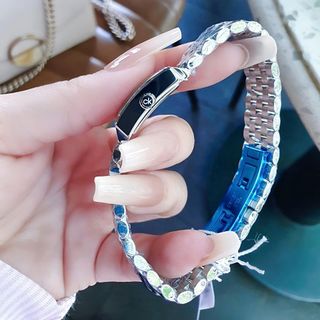 ĐỒNG HỒ NỮ CAO CẤP C.K MẶT VUÔNG MINI DÂY THÉP