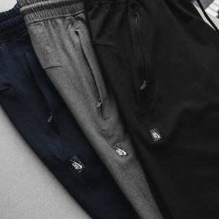 Suông chất gió hãng dày mát trơn láng, co giãn 4 chiều. 3 túi khoá kéo Size : m l xl 2xl /2222/8c 5 màu/ ri 40c