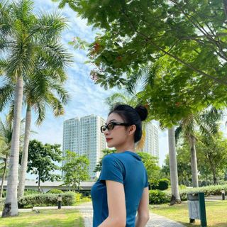 Áo nữ hoạ tiết Size m l xl xxl Ri 2222 Tách nửa ri được