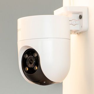 Camera Ezviz H8c - Chống nước, tích hợp sim 4G