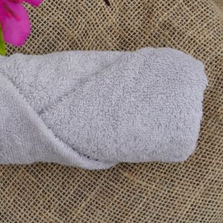 khăn xuất hàn 40×80cm.195g mềm ,mịn,xịn,sang. nhiều mầu sắc và nhiều trọng lượng.
