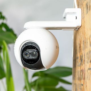 Camera Ezviz C8PF 2MP - Ống kính kép toàn cảnh giá sỉ