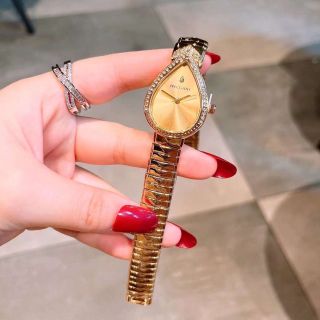 Đồng hồ nữ ovans mẫu mới