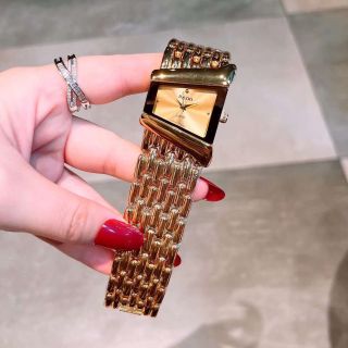 Đồng hồ nữ radosa mẫu mới