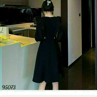 Đầm dự tiệc thiết kế dáng xoè dự tiệc chất liệu cotton lạnh, mềm mại, sang trong,thanh lịch D12