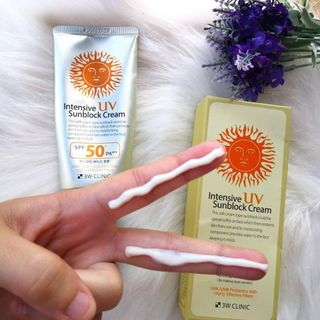 Kem Chống Nắng 3W Clinic Intensive UV Sunblock Cream SPF50+ PA+++ giá sỉ