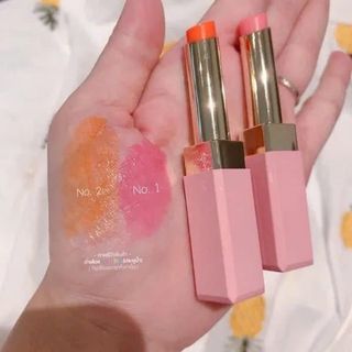 Son dưỡng môi có màu HOJO ( màu cam / màu hồng )