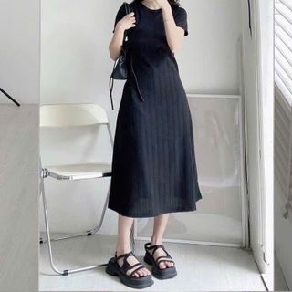 [SHOPPUMI] ĐẦM SUÔNG XOÈ THUN GÂN XƯƠNG CÁ TAY NGẮN CỔ TRÒN 3 MÀU FREESIZE PUMI 15969