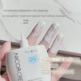 Kem chống nắng SPF50+