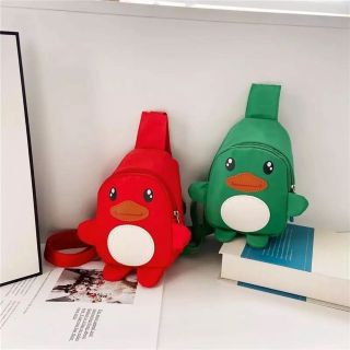 Túi Đeo Chéo Cho Bé Đi Chơi Kích Thước 20*14*7cm Mẫu Vịt
