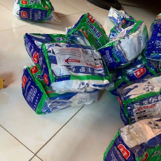 1 túi 12 đôi găng tay phủ sơn xanh giá bán buôn